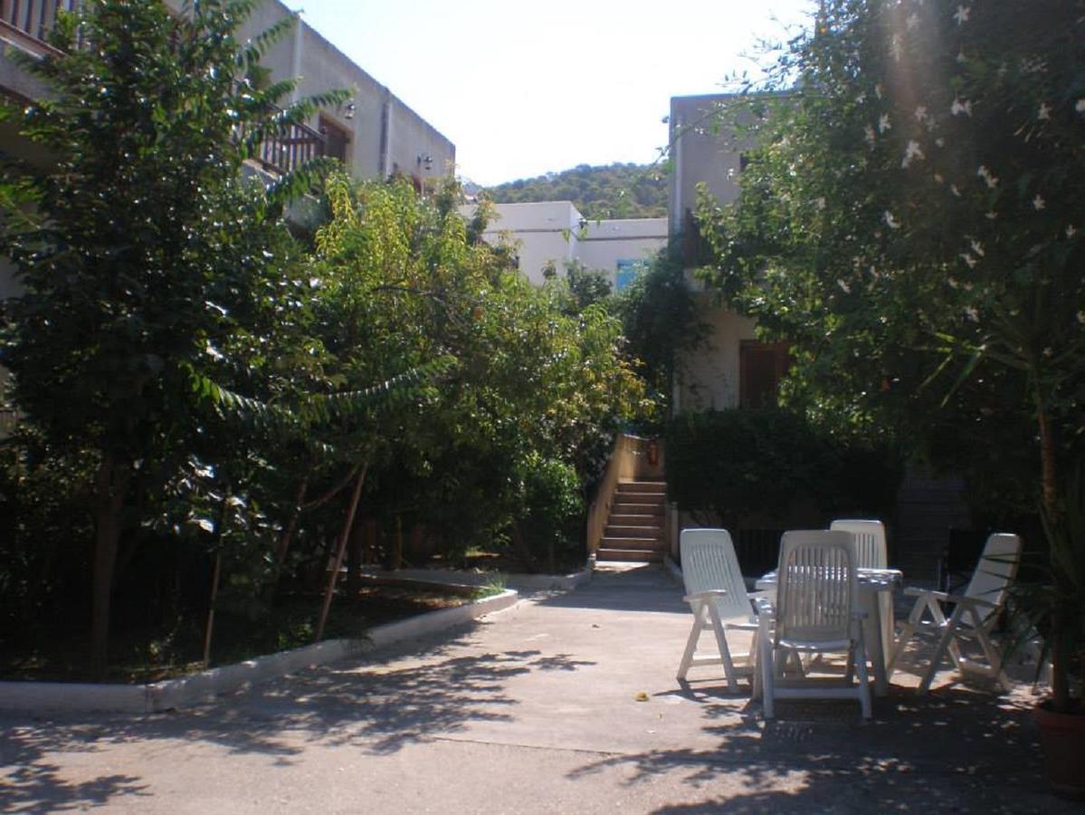 Ilios Apartments Poros Town Exterior foto